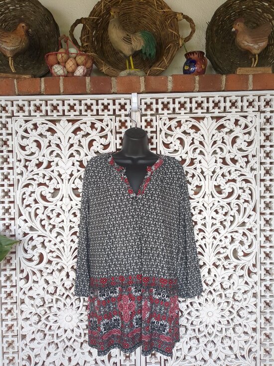 Db Established 1962 Tops - Long Sleeve Colorful Tunic